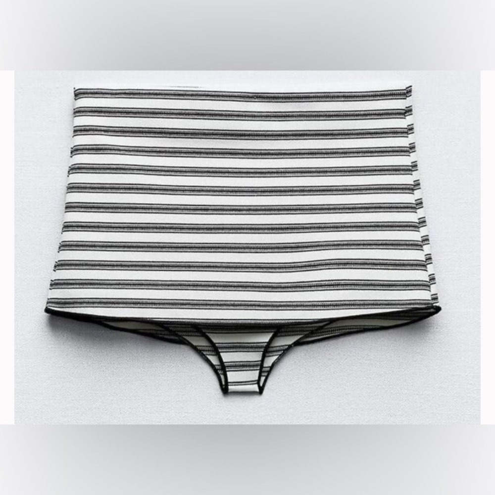 Striped Women's Shorts/ Size Small
